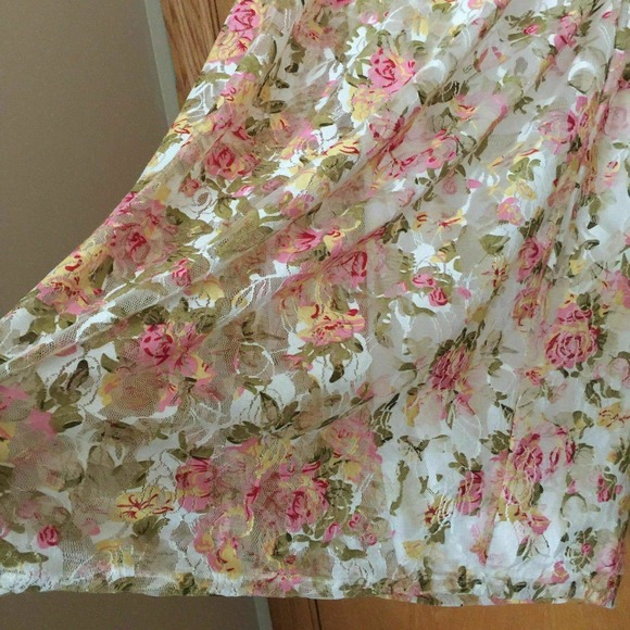Dainty Hooligan Off Shoulder Tunic Dress Size S Roses Floral Lace Overlay Lined - Picture 9 of 13